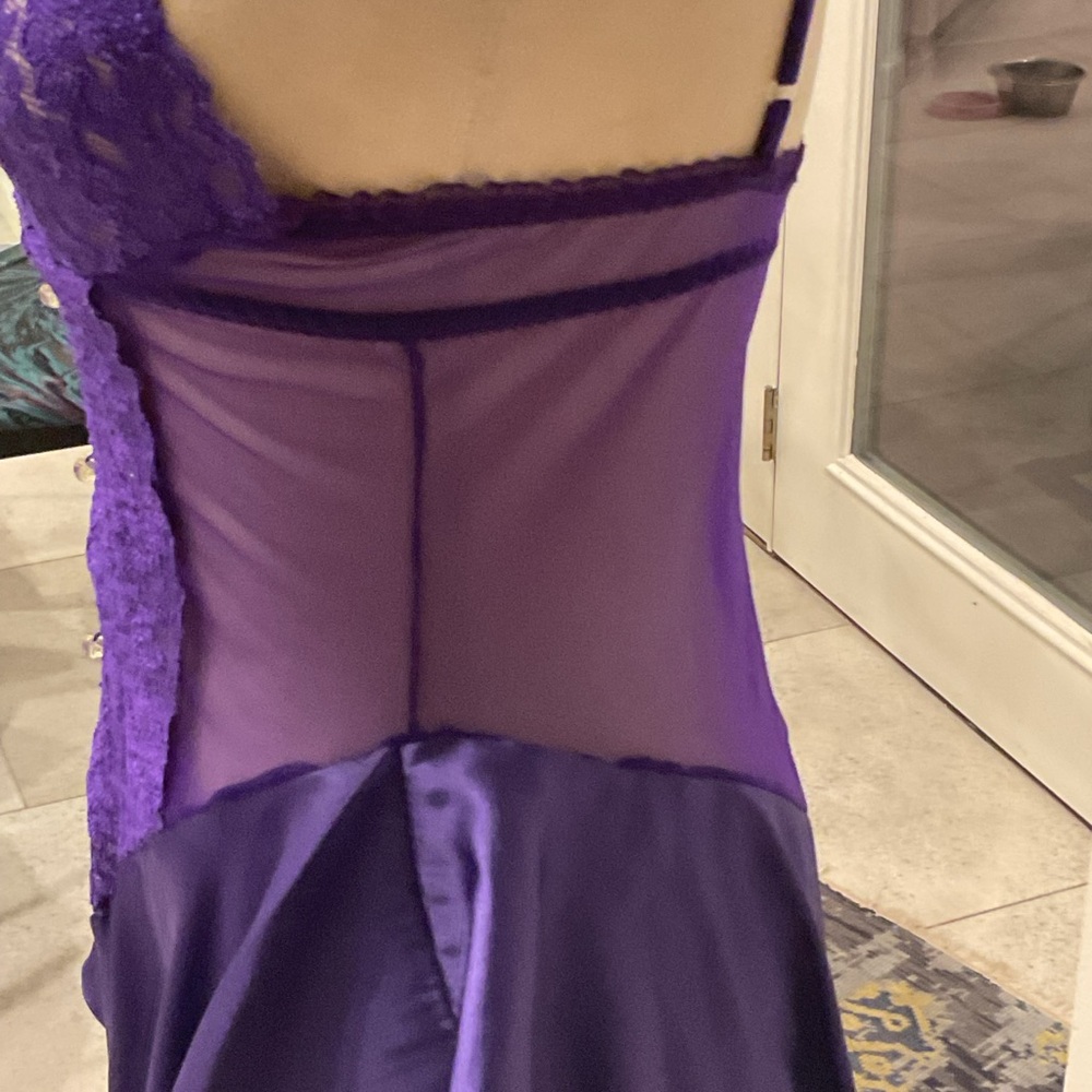 Intimo Purple Lace Robe Set - Picture 6 of 15